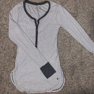 Abercrombie & Fitch Long Sleeve T-Shirt